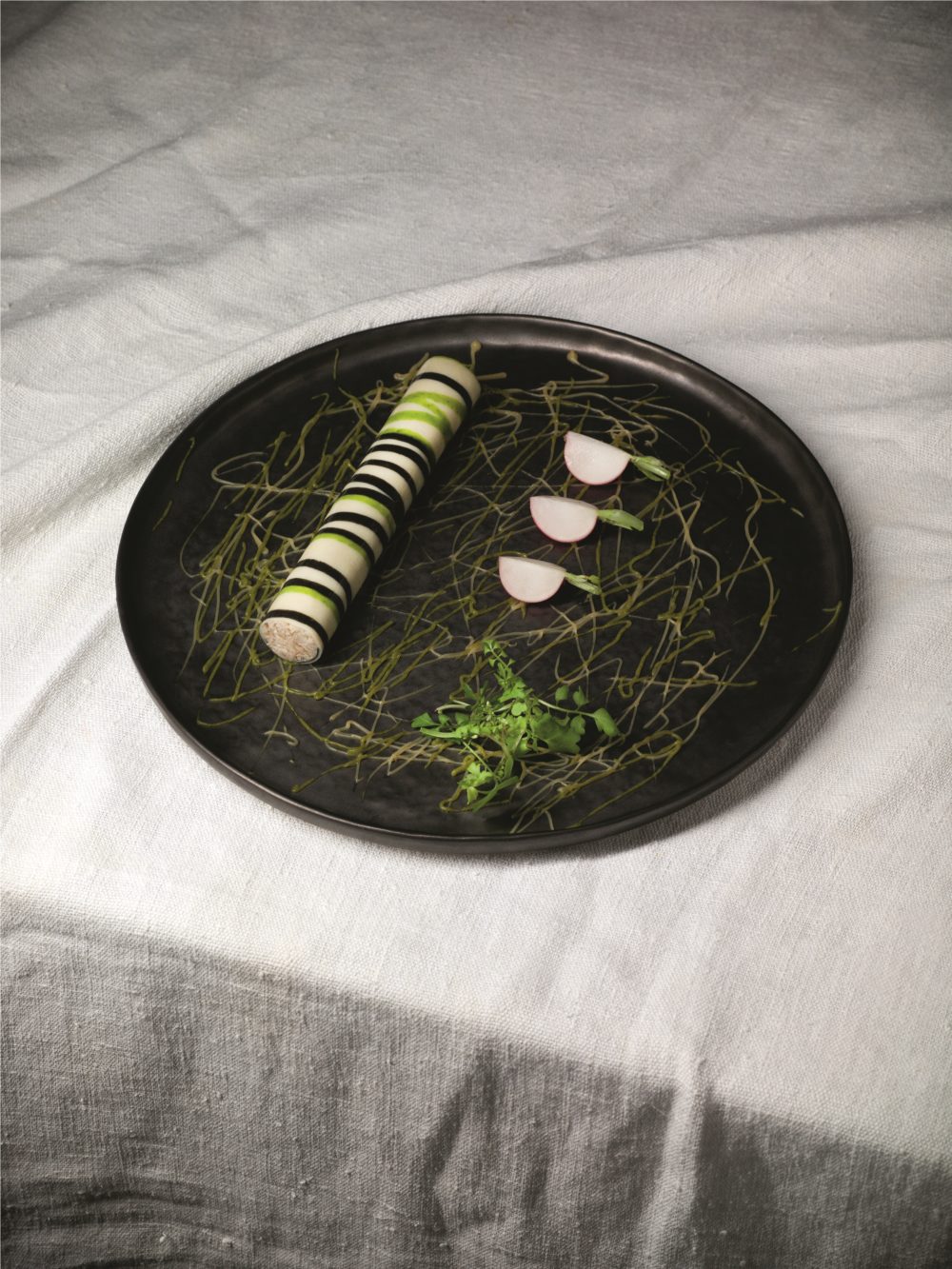 📸: @etangsdecorot restaurant gastronomique paris